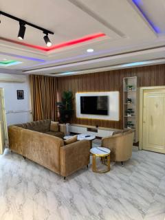 Cozy 2-Bedroom Apartment - Abuja - 0