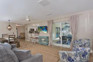 Beach Retreat by Sun Palace Vacations - Fort Myers Beach - 2