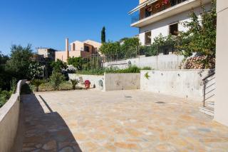 Ilianas R&F Luxury home - Perama - 9