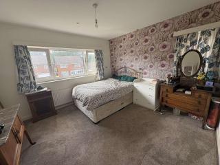 Spacious 2 bedroom property - Tettenhall - 7