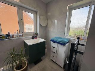Spacious 2 bedroom property - Tettenhall - 9