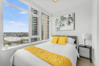 Designer 2BR Apartment Panoramic City Skyline Views - Vancouver - 4