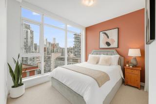 Designer 2BR Apartment Panoramic City Skyline Views - Vancouver - 5