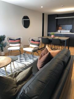 City Centre High End Apartment - Hamilton - 8