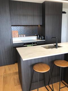 City Centre High End Apartment - Hamilton - 3