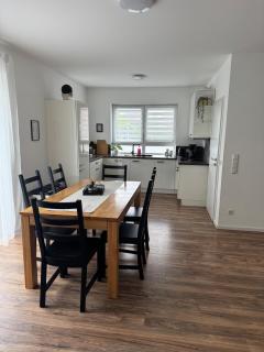 Zentral & Ruhig - Apartment für 6 Gäste in Top Lage! - Königswinter - 0