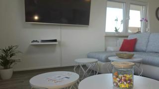 HAPPY HOMES FUN - Up to 8 - Küche - W-LAN - Netflix - PS5 - Badewanne - Altenstadt - 1