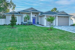Coastal Paradise Waterfront Pool Home - Palm Coast - 4