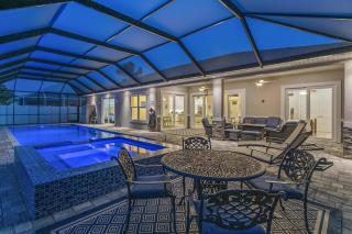 Coastal Paradise Waterfront Pool Home - 6