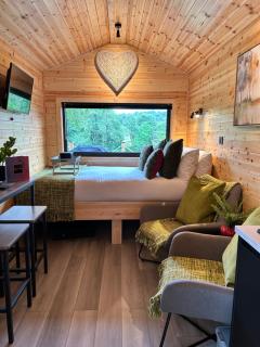 River Huts with Private Hot Tubs - Inverness - 7