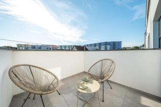 Flex SelfCheckIns 185 - Zagreb - Bedroom - Parking - Loggia - Zagreb - 1
