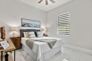 Luxury Suites Pool Fast Internet Close to Vanderbilt Beach - Naples - 7