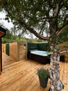 River Huts with Private Hot Tubs - Inverness - 5