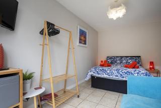 Kings Lodge Apartment & Patio - Belfast - 3