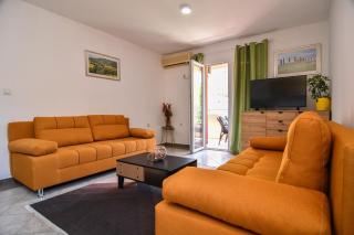 Perfect Location close to Jaz beach - Apartments Rora Knezevic - Budua - 8
