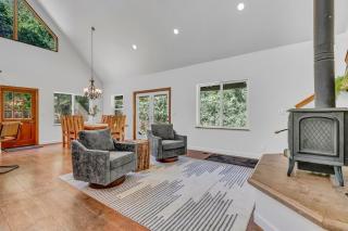 New Listing! North Fork Hideaway Sleeps 14! - Three Rivers - 3