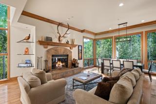Two Creeks by Snowmass Vacations - 9