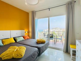 Penthouse near city center and beach with Pool - 1