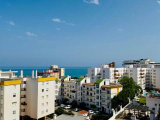 Penthouse near city center and beach with Pool - 9