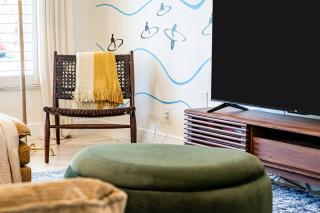 Lakefront Resort Vibes | 3BD w/ Pool & BBQ - 2