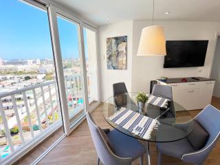 Panoramic & Sea View Holiday Home in Playa de las Américas, Tenerife South - Playa de las Americas - 0