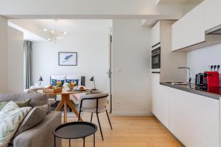 Large studio apartment in a serviced building - Bruxelles - 3