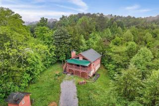 Summer Sale! Couple's Getaway! Dog Friendly! - 8