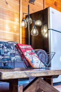 Summer Sale! Couple's Getaway! Dog Friendly! - 7