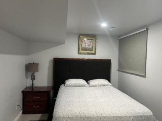 Cozy and comfy 1 BEDROOM basement suite at Cougar ridge SW Calgary - Calgary - 9