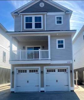 Top Sail Jewel Steps From Ocean w Garage - Myrtle Beach - 5