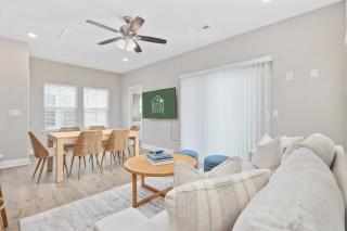 Top Sail Jewel Steps From Ocean w Garage - Myrtle Beach - 6