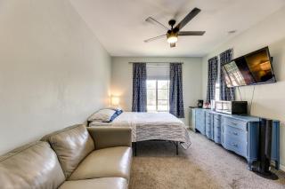 16 Mi to State Farm Stadium Quiet Gem with Games - 1