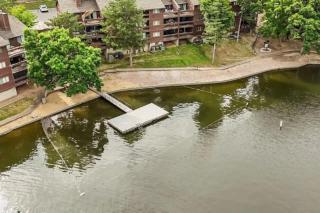 Lakeview Penthouse Condo in Osage Beach Escape - Osage Beach - 1