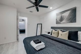 4BR Spacious Home w Hot Tub & BackYard Downtown - Houston - 8