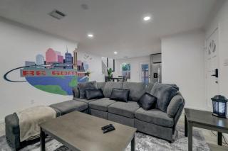4BR Spacious Home w Hot Tub & BackYard Downtown - Houston - 7
