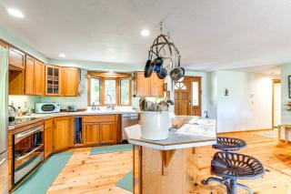Oregon Farmhouse Hideaway on 53 Acres - Springfield - 3