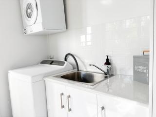 Fitzmaurice Street Townhouse - 2
