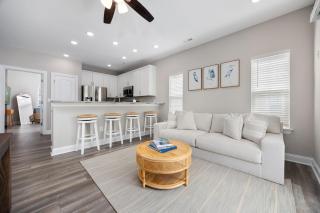Sea Cloud - Across From Ocean - Pet Friendly - Myrtle Beach - 0