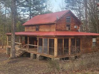 Hee Haw on the Creek - 0
