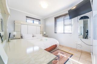 Otis Guest House - Witpoortjie - 2