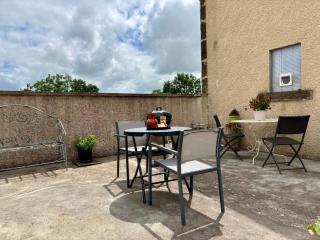 Gîte tout inclus avec terrasse, jardin et parkings, proche Puy-en-Velay et chemins de randonnée. - FR-1-582-323 - Séneujols - 1
