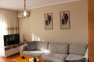 Castel Apartment Renovated Easy Parking Nearby - Gjirokastër - 7