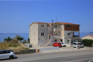 Apartments by the sea Podstrana, Split - 19987 - 8