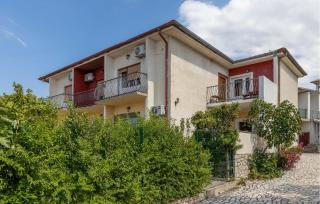 1 Bedroom Stunning Apartment In Povile - Povile - 0