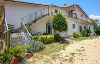 Pet Friendly Apartment In Sacrofano - Sacrofano - 1