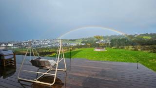 Sunrise to Sunset Coastal Escape B&B - Auckland - 3