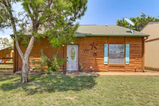 1 Mi to Lake Pet-Friendly Cabin in Strawn - Strawn - 8