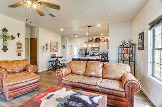 1 Mi to Lake Pet-Friendly Cabin in Strawn - Strawn - 7