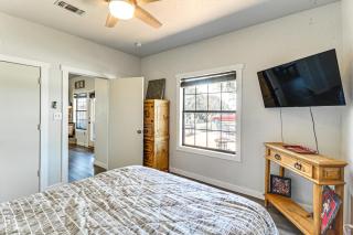 1 Mi to Lake Pet-Friendly Cabin in Strawn - Strawn - 1