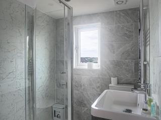 Spacious 6 Bedroom House in Bexleyheath - Bexleyheath - 7